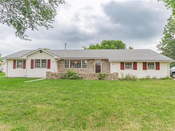 3417 E 10th St, Trenton, MO 64683