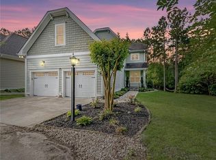 93 Falconridge Dr, Spring Lake, NC 28390