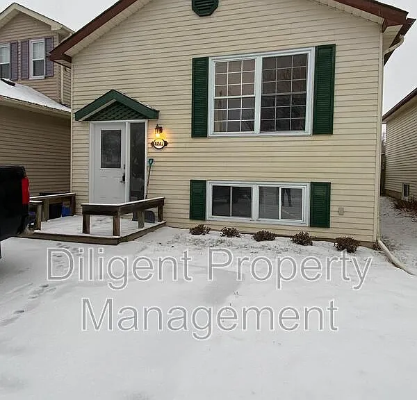 1241 Huntington Cir #PROPERTY — Photo 25