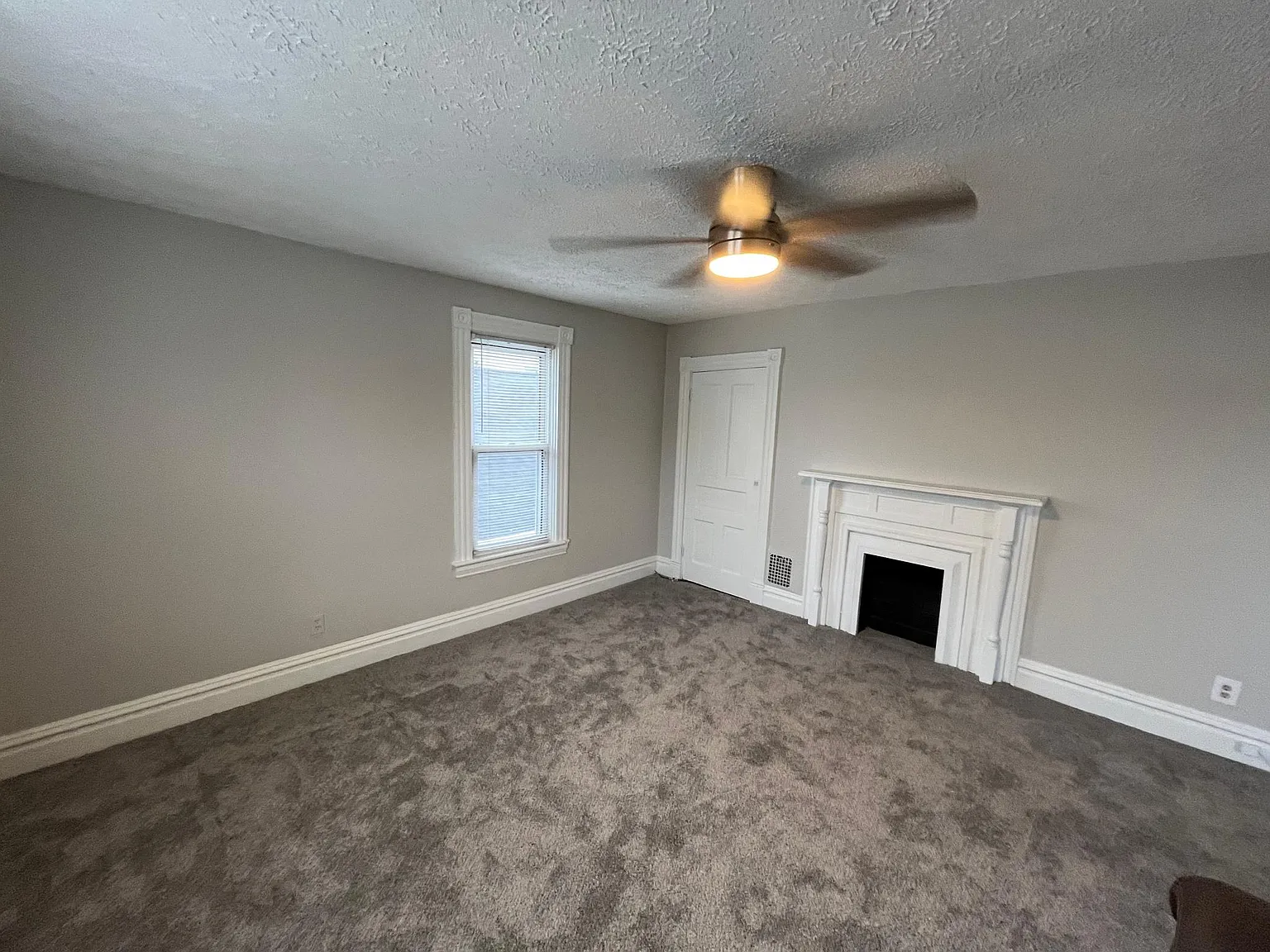 1 bed, $975 — Photo 2
