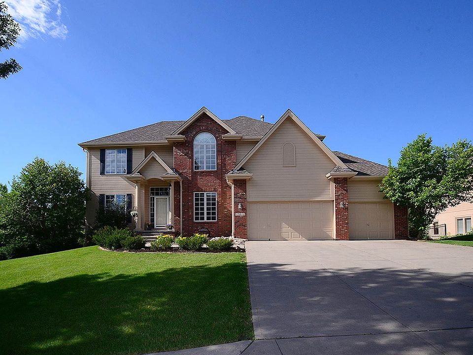 1st image of 17811 Englewood Cir