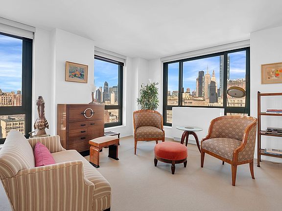2nd image of 1 Irving Pl APT P23b
