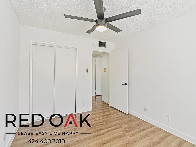 1214 W Gardena Blvd #6 — Photo 16