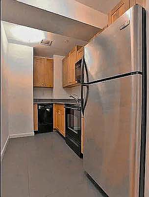 5th image of 56 Saint Marks Pl APT 8B