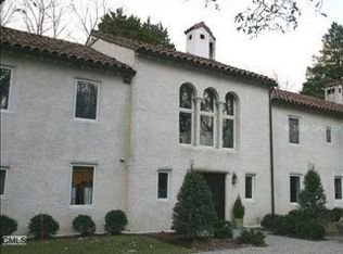 446 Hollow Tree Ridge Rd #6, Darien, CT 06820