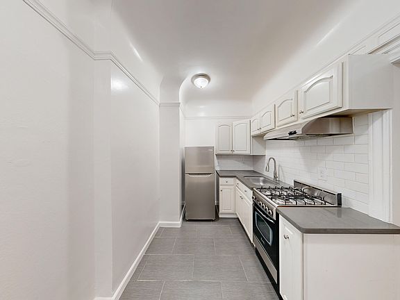 5th image of 676 Geary St APT 503