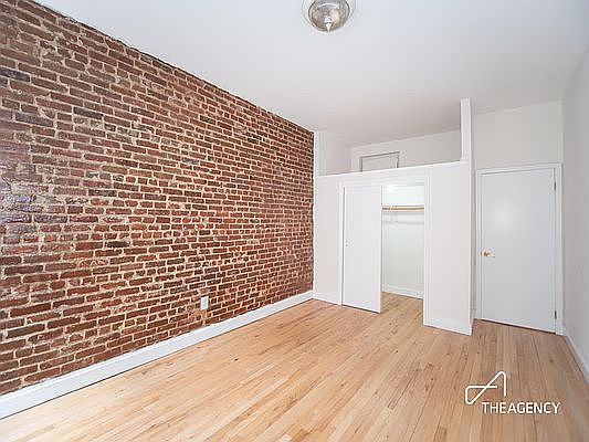 4th image of 231 E 13th St #3L