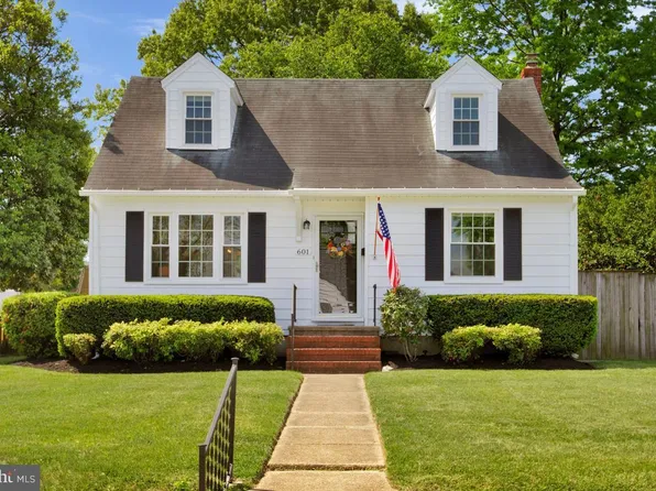 601 Forest View Rd, Linthicum, MD 21090