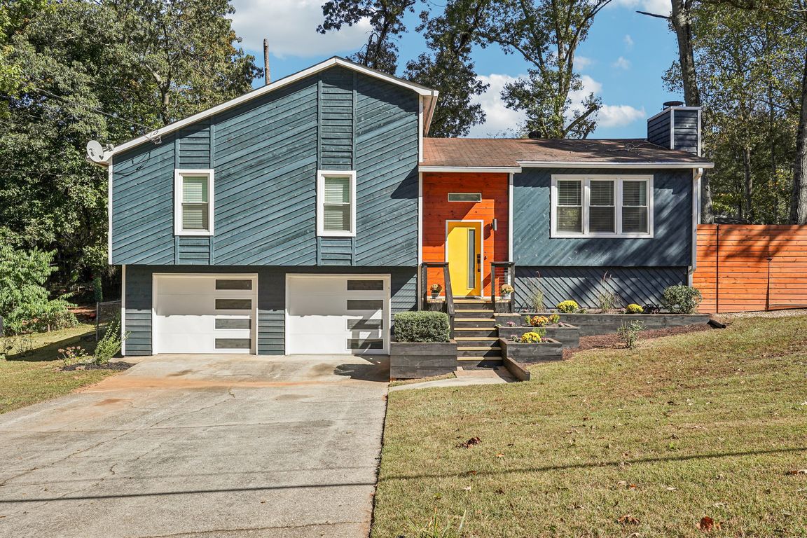 S Springwood Dr-S2310-001.jpg