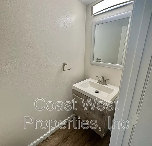 120 Phoebe St #2 — Photo 12