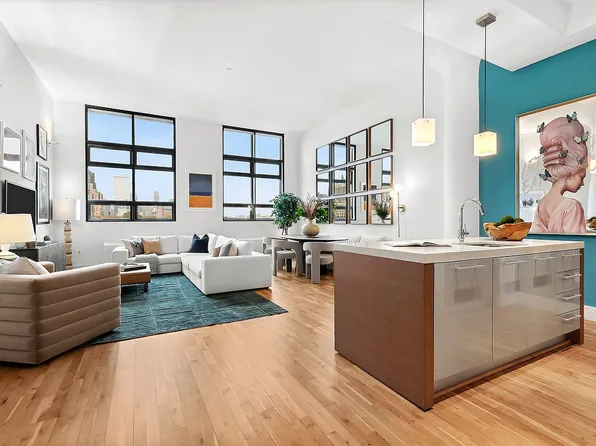 360 Furman St APT 812, Brooklyn, NY 11201