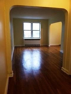 2nd image of 601 McLean Ave APT 3B