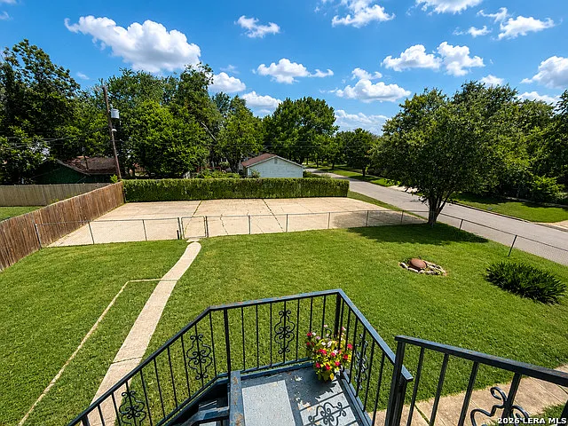 1950 W Huisache Ave #4 — Photo 10