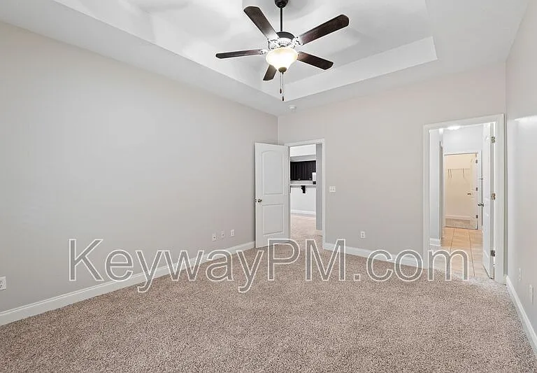 366 Bowen Fls — Photo 12