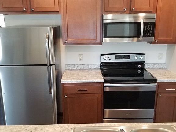 3rd image of 441 Frederick St N #6