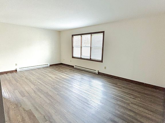 3rd image of 1717 7th St #1