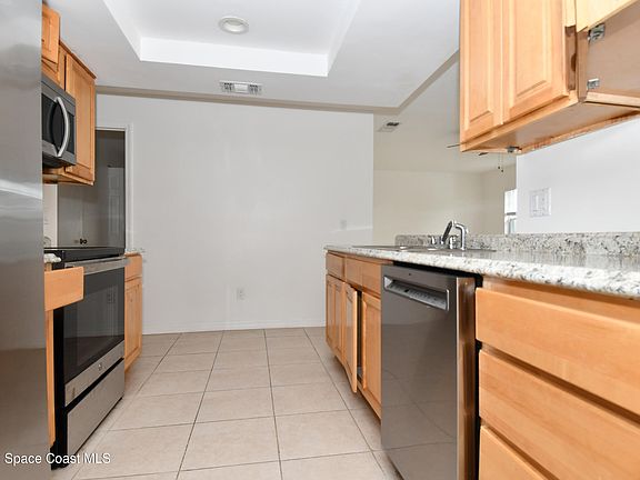 5th image of 838 Gillen Ave NW