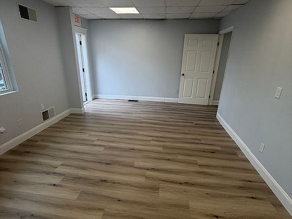 4th image of 51 Central Blvd #B