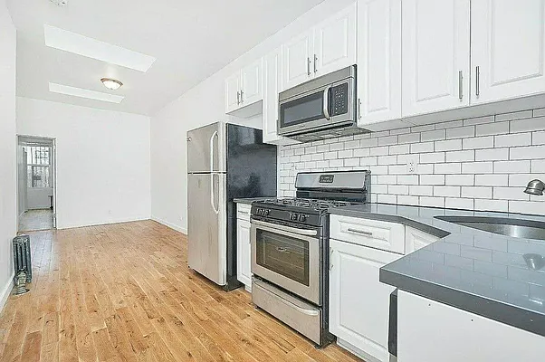 Rented by REAL New York | media 2