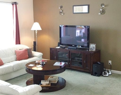 5th image of 29688 Roscommon Dr