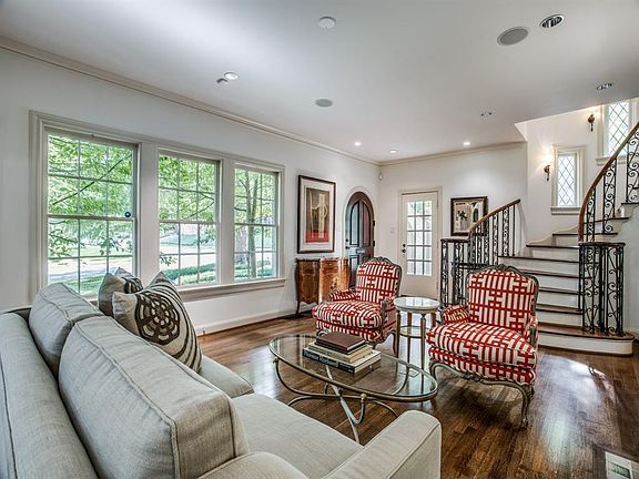 5th image of 7001 Wildgrove Ave