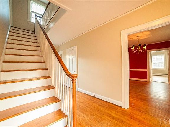 4th image of 3426 Summerville St