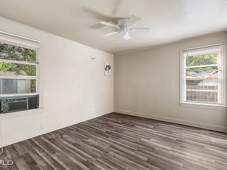 3920 Huston St — Photo 19