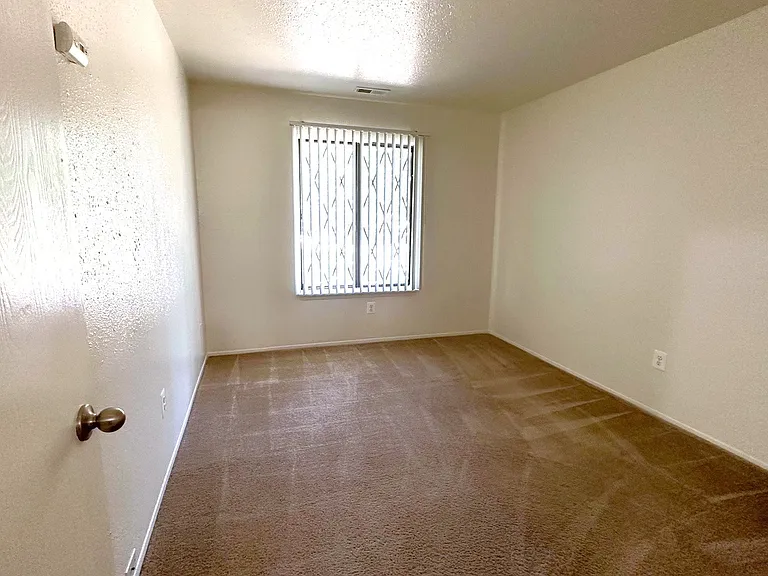 Woodland Place Apartments — Photo 38
