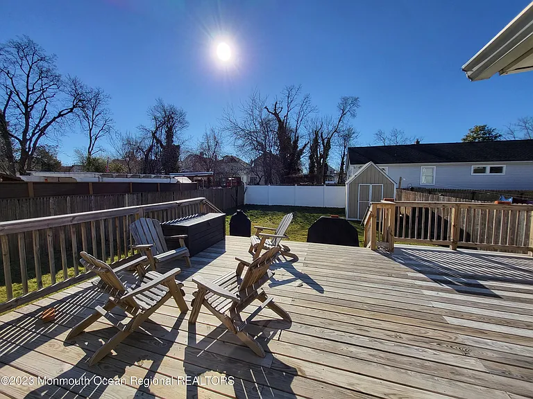 49 Locust Ave — Photo 19