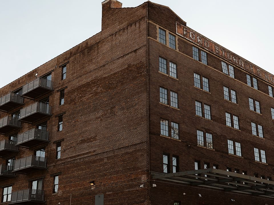 1st image of 1024 Dodge St APT 510