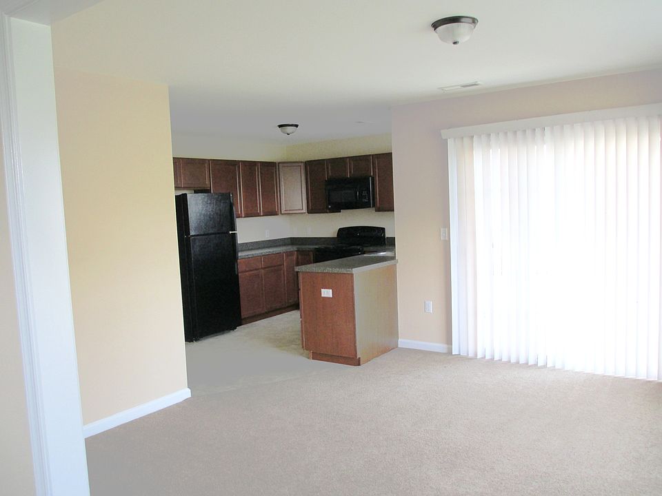 2nd image of 114 Baileys Crossing Dr