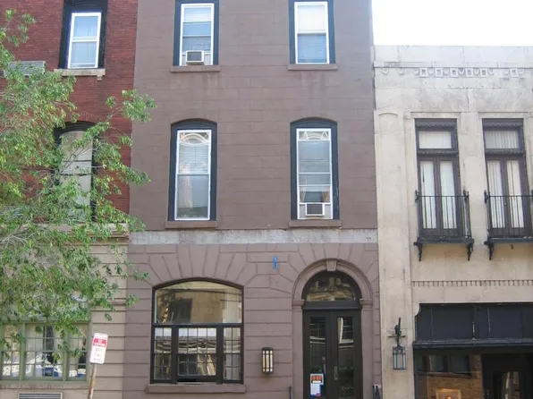 2123 Walnut St APT 3R, Philadelphia, PA 19103