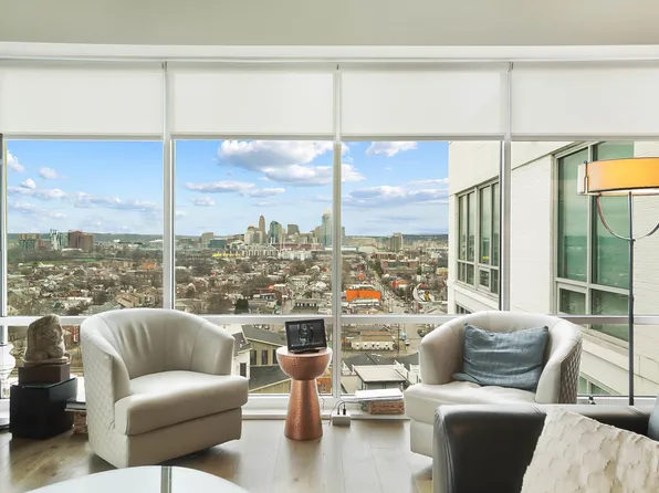 120 Main St #306, Newport, KY 41071