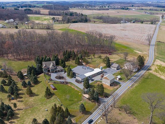 5th image of 841 Stracks Dam Rd