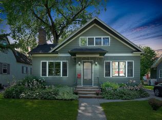 1206 Chestnut St, Grand Forks, ND 58201