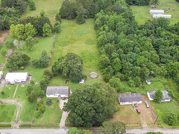 2nd image of 158 County Road 174