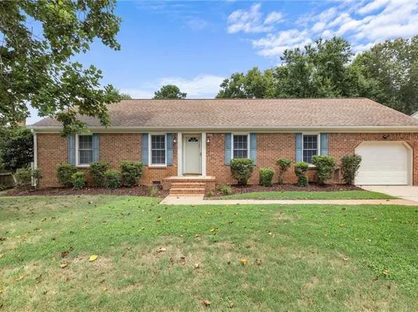 904 Weeping Willow Dr, Chesapeake, VA 23322
