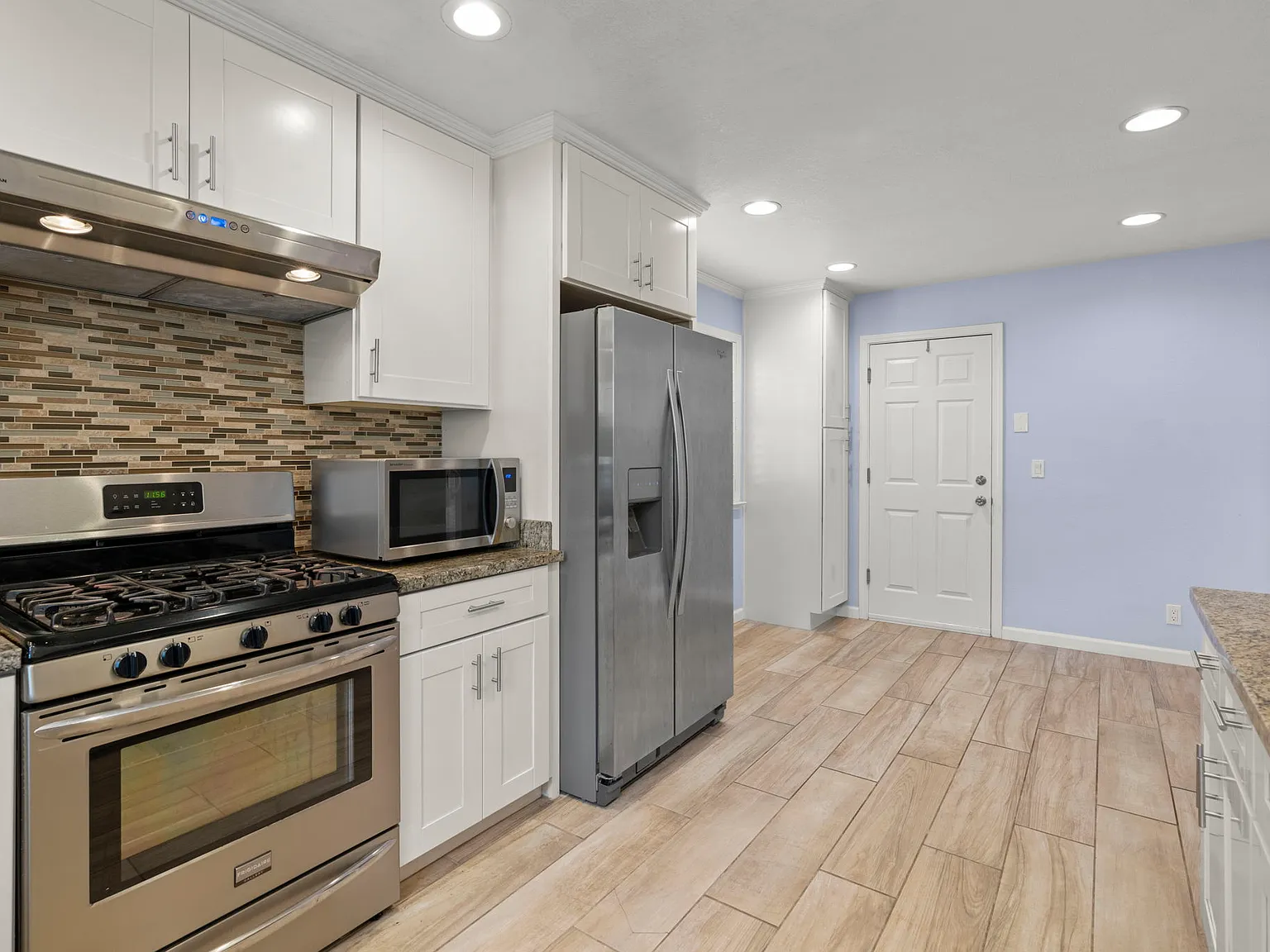 3 bed, 1434 sqft, $5,500 — Photo 4