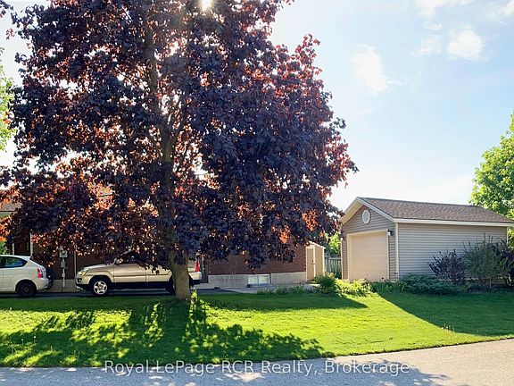 3rd image of 712 16th St