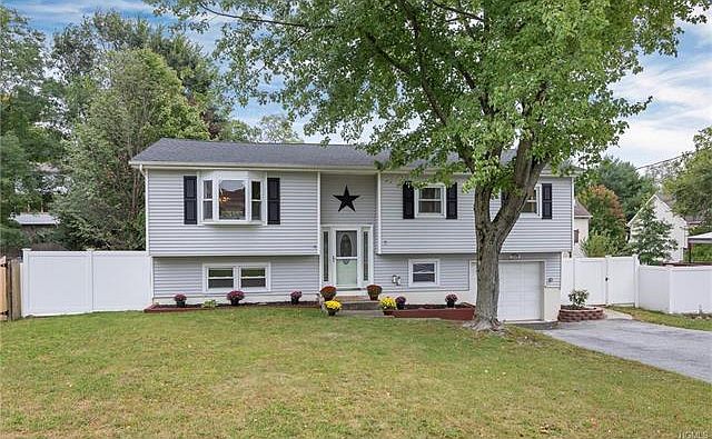 1st image of 7 Edmunds Ln