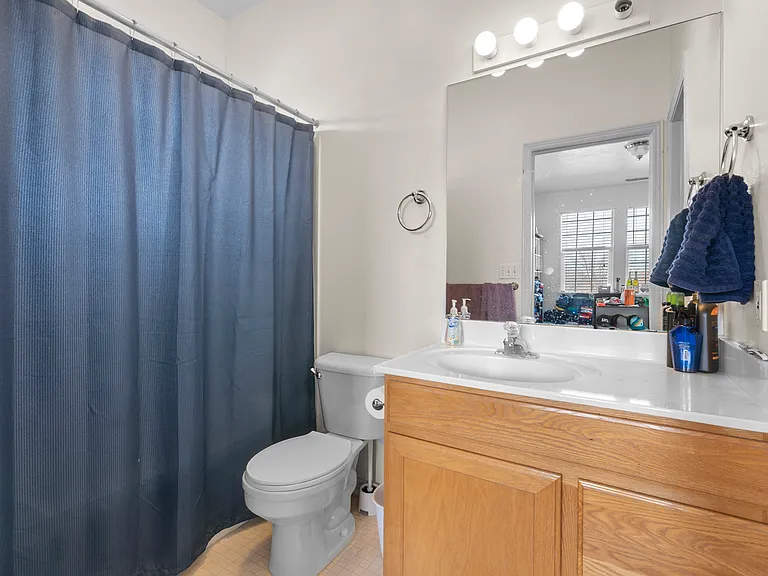 532 N Seven Peaks Blvd #302 — Photo 11