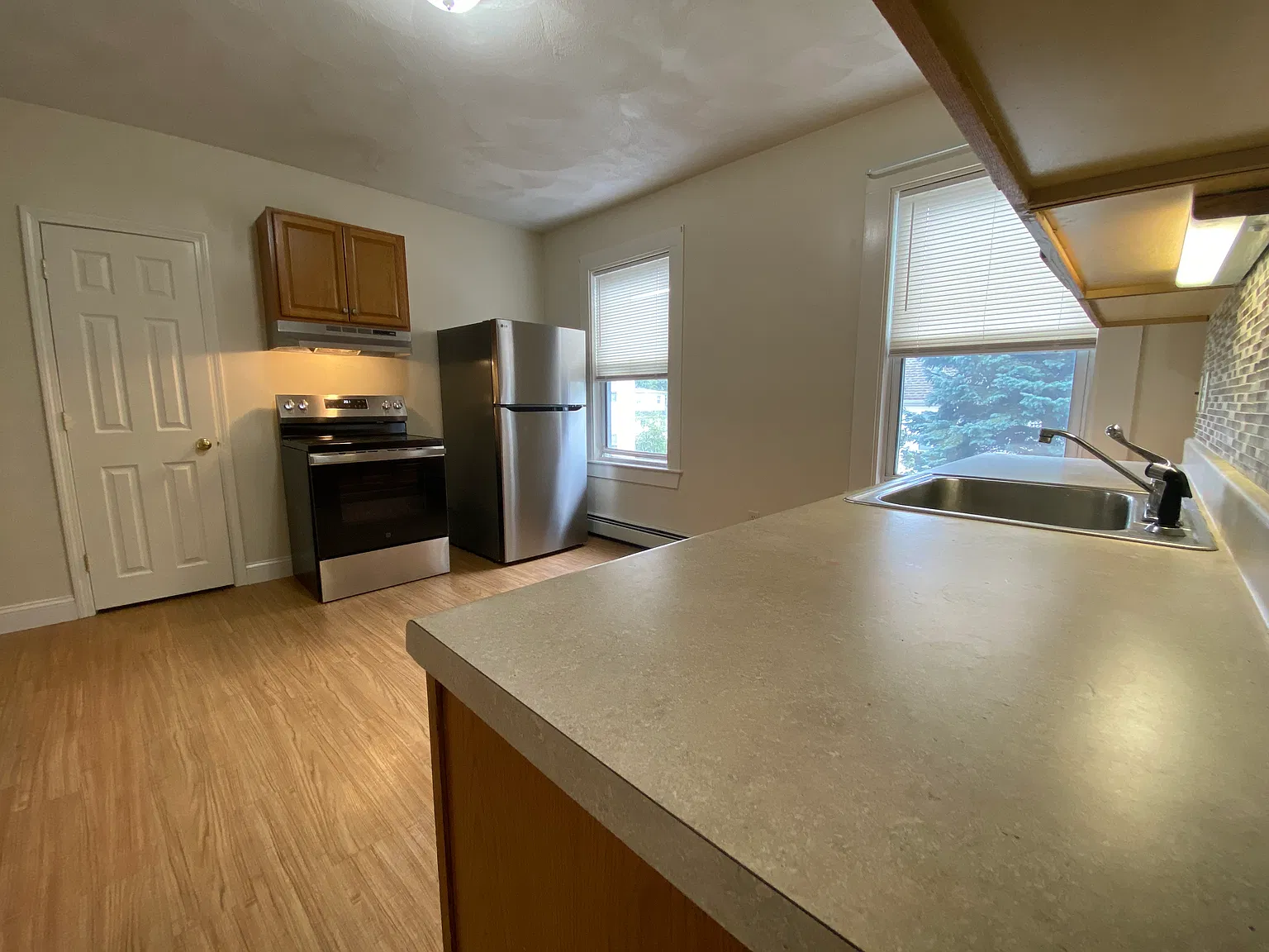 3 bed, $2,800 — Photo 4