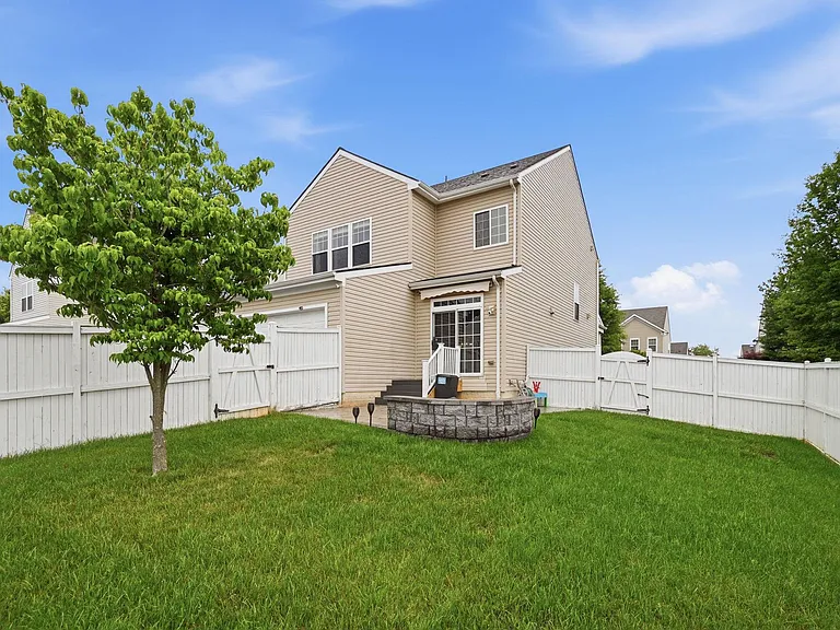 15521 Ann Arden Ave — Photo 29