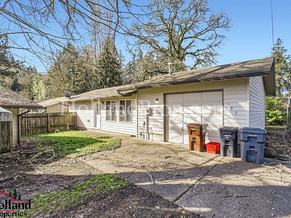 1st image of 193 SE 26th Ave