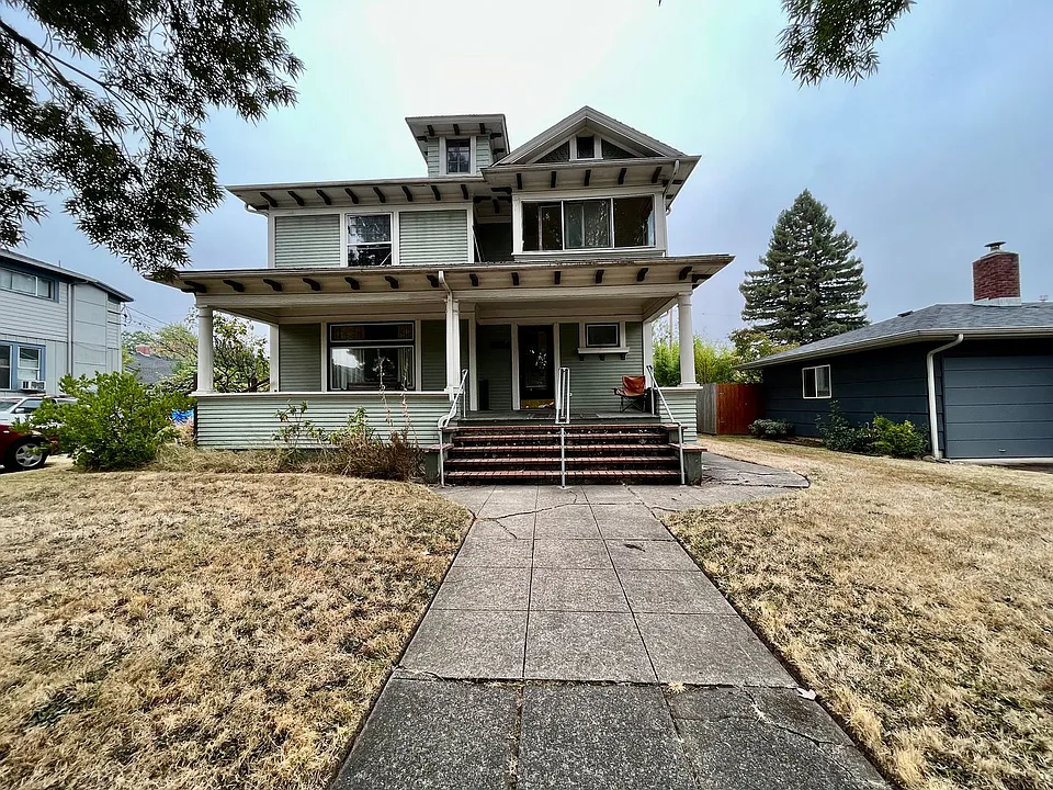 1654 Lincoln Street