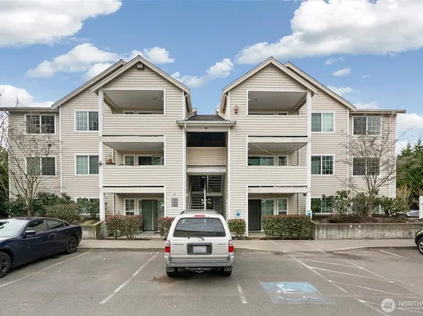 11915 Roseberg Avenue S #309, Seattle, WA 98168