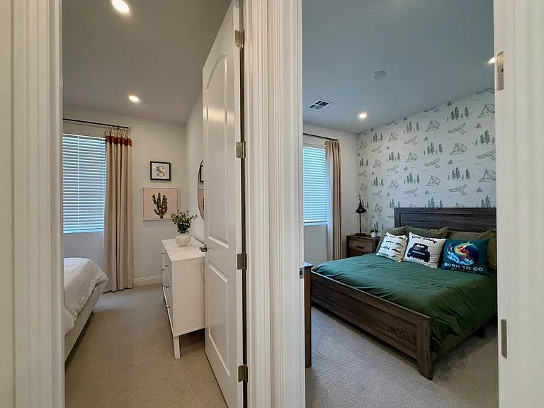 802 Royal Beekman St — Photo 36