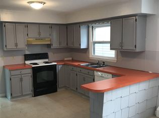 14 Russell Rd, Albany, NY 12203