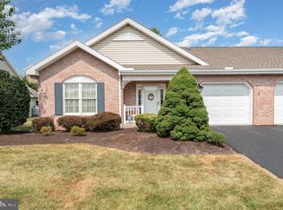 27 Blue Mountain Vis, Mechanicsburg, PA 17050