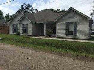 70393 9th St, Covington, LA 70433